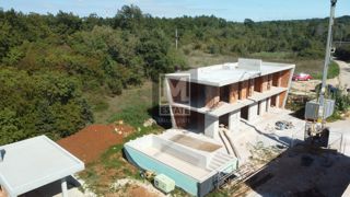 Parenzo, dintorni, villa moderna con piscina in costruzione!