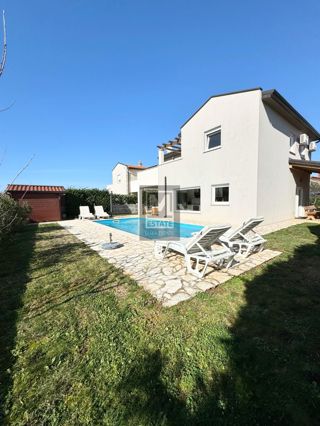 Parenzo, dintorni, Bella casa bifamiliare con piscina!