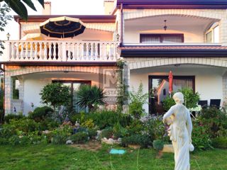 Parenzo, centro più ampio, palazzina a 1 km dal mare