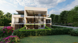 Parenzo, appartamento trilocale al piano terra in una posizione ricercata vicino al mare!