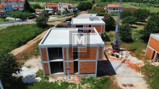 Parenzo, dintorni, casa nella fase Rohbau con vista aperta sul mare!