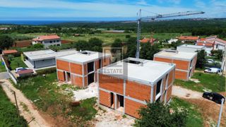 Parenzo, dintorni, casa nella fase Rohbau con vista aperta sul mare!