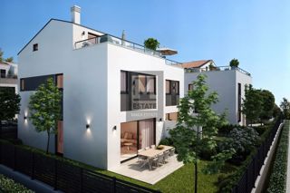 Parenzo, dintorni, moderna casa a schiera, a 2 km dal mare!