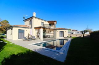 Parenzo, Bellissima villa con piscina!