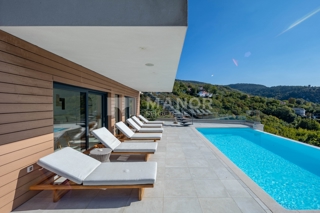 HRELJIN – Villa moderna con vista mare