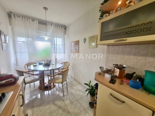 Appartamento Bulevard, Rijeka, 79m2