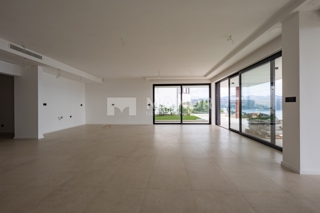 OPATIJA – Nuova costruzione, 3 camere da letto + soggiorno, piano terra, giardino, piscina, garage