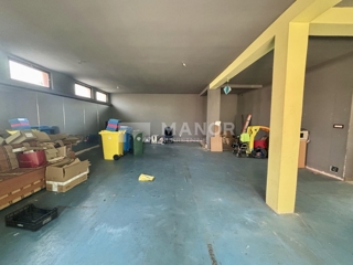 Commerciale Srdoči, Rijeka, 200m2