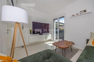 NOVI VINODOLSKI – Villa di lusso con piscina, jacuzzi e sauna, vista splendida, a 150 m dal mare