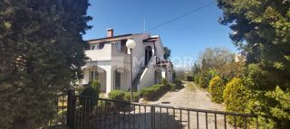 Casa Linardići, Krk, 250m2