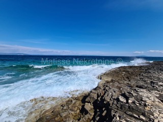 Ližnjan - Casa con Piscina in Posizione Tranquilla