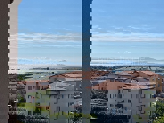 Ližnjan - 3 bedroom apartment with seaview!