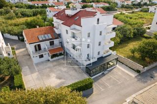 Albergo Pag, 1.200m2