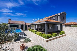 Casa Crno, Zadar, 200m2