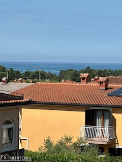 Appartamento al 2° piano con bellissima vista sul mare, Cittanova, Istria