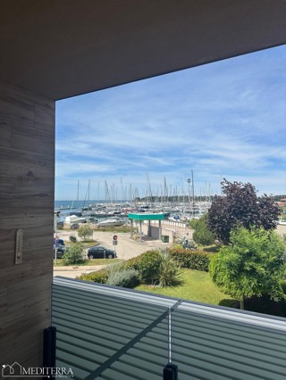 Appartamento in posizione ricercata nel centro città con vista mare, Cittanova, Istria