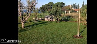 Terreno edificabile nelle immediate vicinanze del mare, con progetto, Istria
