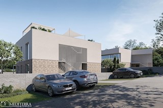 Appartamento al primo piano con vista mare vicino a Cittanova, Istria