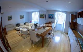 Casa Karlobag, 566m2