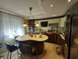 Appartamento Zamet, Rijeka, 109,01m2
