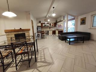 Casa Donja Vežica, Rijeka, 267m2