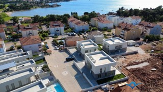 Confortevole appartamento con terrazza sul tetto e vista mare - Cittanova (21)
