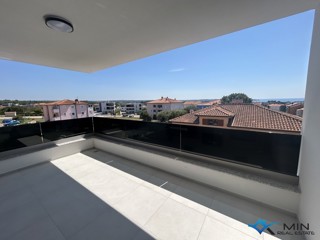 Appartamento in buona posizione con vista sul mare a Cittanova (S8)
