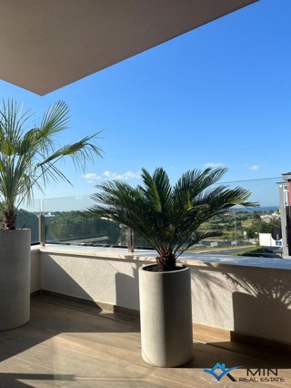 Elegante appartamento con splendida vista mare a Cittanova