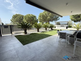 Appartamento con giardino in posizione attraente a Cittanova