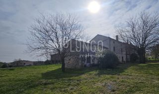ISTRIA, ROVIGNO - Casa antica su terreno di 1355m²
