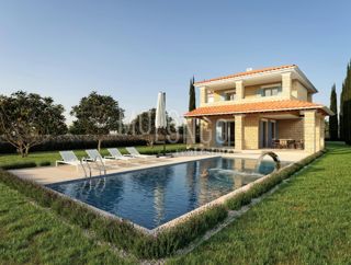 ISTRIA, POREČ – Splendida villa in un tranquillo villaggio istriano.