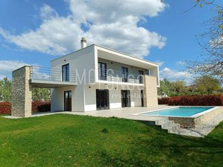 ISTRIA, POREČ Villa moderna a 4 km dal mare.
