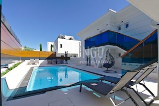 Casa Crikvenica, 375m2