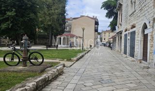 Appartamento/appartamento Poreč, 77m2