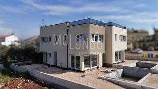 ISTRA, POREČ- Dvojna kuća s bazenom i pogledom na more