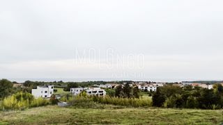 ISTRA, POREČ  - Špadići, zemljište s dozvolom za obiteljsku kuću.