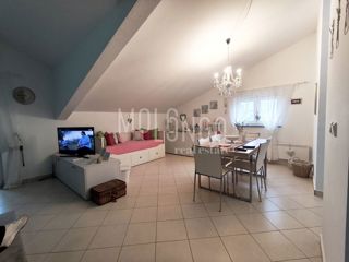 Appartamento/appartamento Poreč, 92m2