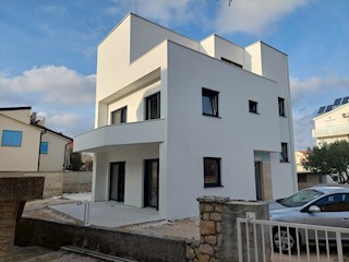 Srima, casa bifamiliare vicino alla spiaggia-S2