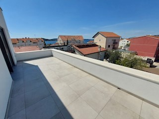 Srima, casa bifamiliare vicino alla spiaggia-S1