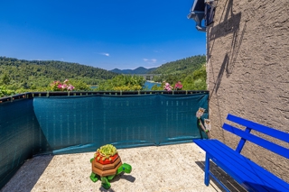 FUŽINE - Casa con vista lago