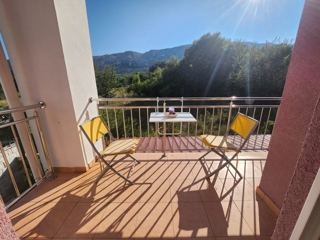 ISOLA DI KRK, BAŠKA - Appartamento con due camere da letto e giardino, vicino al mare