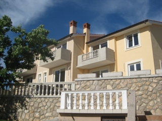 ISOLA DI KRK, vicinanze Malinska - Casa a schiera con due appartamenti