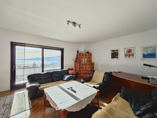 RIJEKA, MARČELJEVA DRAGA - appartamento con loggia e vista sul Quarnero