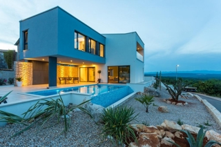 ISOLA DI KRK, CITTÀ DI KRK (dintorni) - Villa di lusso con piscina a sfioro e vista mare