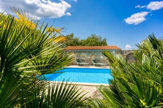 L'ISOLA DI KRK - Una bellissima proprietà con due case in pietra