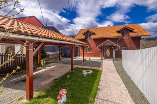 GORSKI KOTAR, FUŽINE - Casa con giardino paesaggistico e jacuzzi