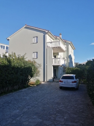 CITTÀ DI KRK – Monolocale con posto auto
