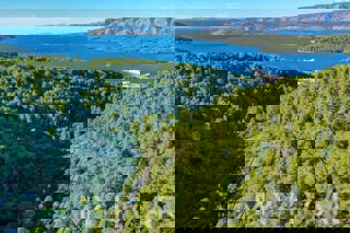 Terreno agricolo vicino al porto dei traghetti