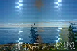 Terreno con progetto e vista mare