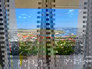 Appartamento familiare con vista mare a Jelsa